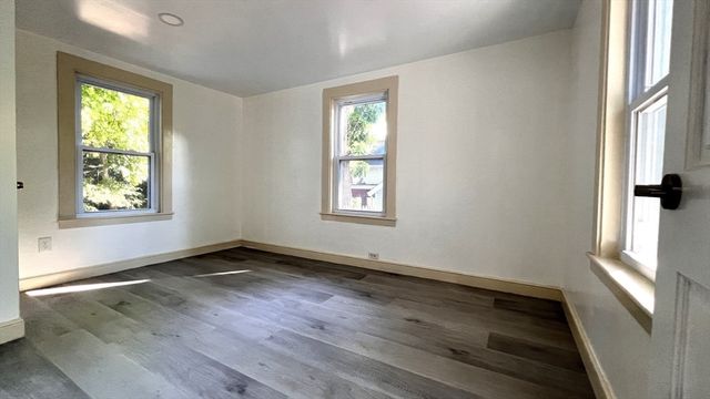 6 Oakland Circle, Wellesley, MA 02481