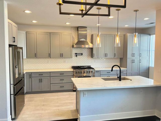 10148 Star Magnolia, Santee, CA 92071