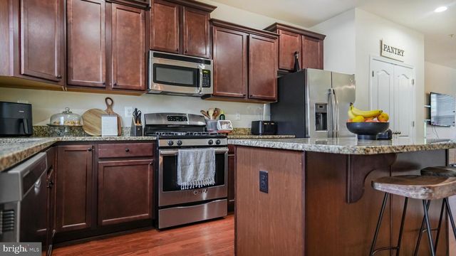 11405 SANDHURST PL, White Plains, MD 20695