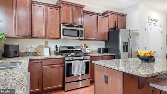 11405 SANDHURST PL, White Plains, MD 20695