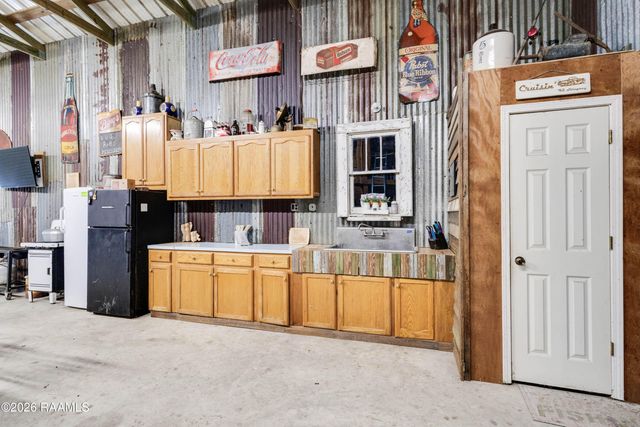 3135 Grand Point Highway, Breaux Bridge, LA 70517