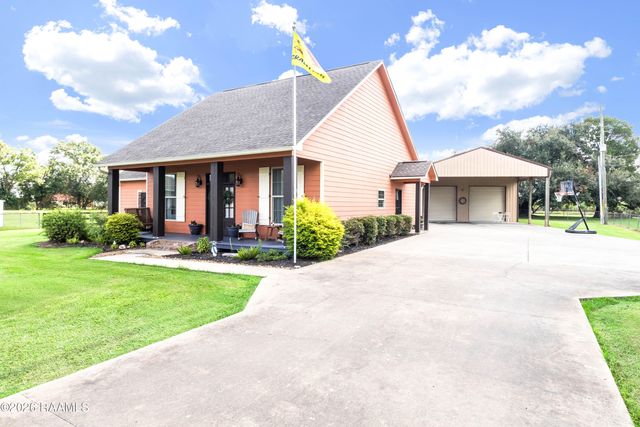 3135 Grand Point Highway, Breaux Bridge, LA 70517