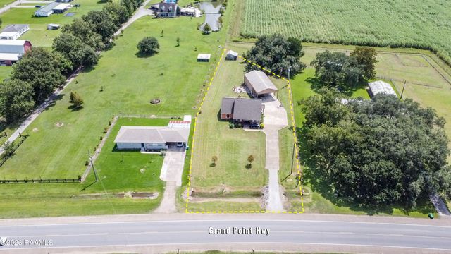 3135 Grand Point Highway, Breaux Bridge, LA 70517