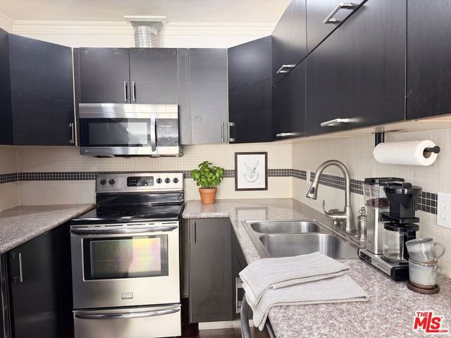 5651 Windsor Way 105, Culver City, CA 90230