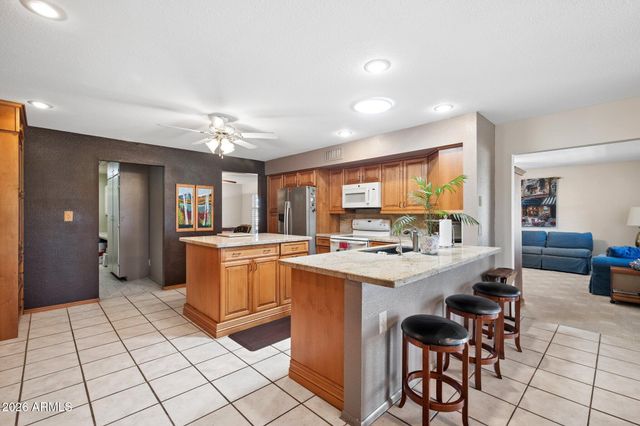 26207 S GLENBURN Drive, Sun Lakes, AZ 85248