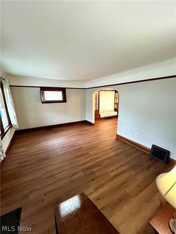 120 Longford Avenue, Elyria, OH 44035