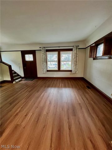 120 Longford Avenue, Elyria, OH 44035