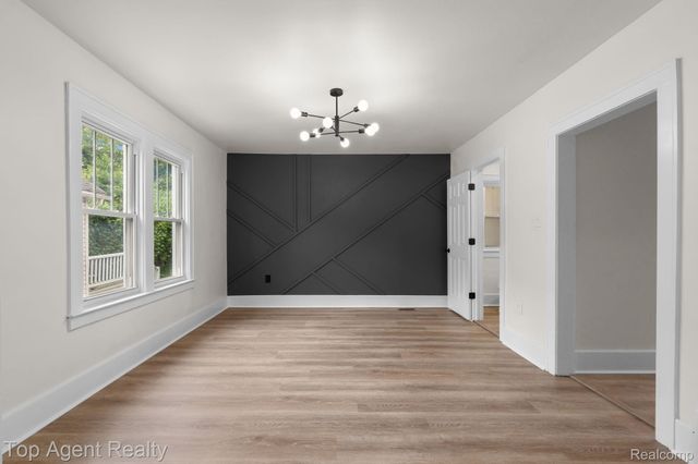 1562 Lafayette Boulevard, Lincoln Park, MI 48146