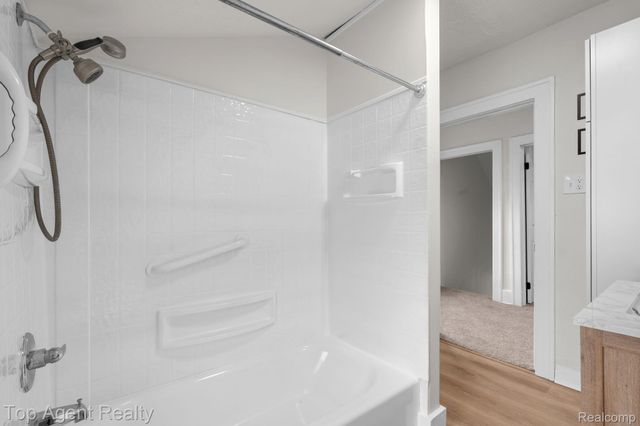 1562 Lafayette Boulevard, Lincoln Park, MI 48146