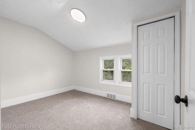 1562 Lafayette Boulevard, Lincoln Park, MI 48146