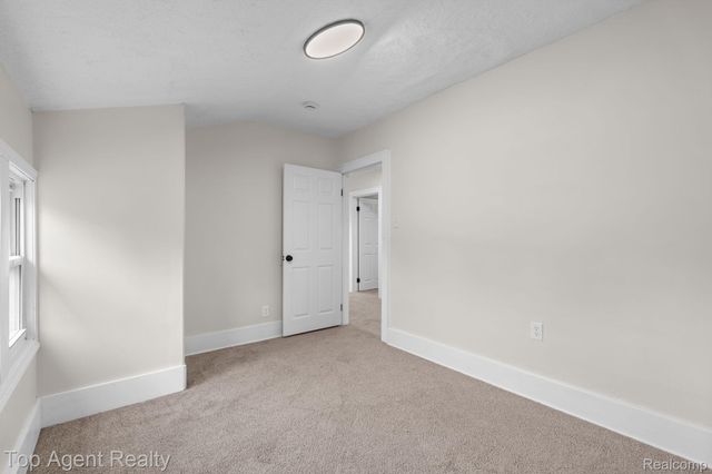 1562 Lafayette Boulevard, Lincoln Park, MI 48146