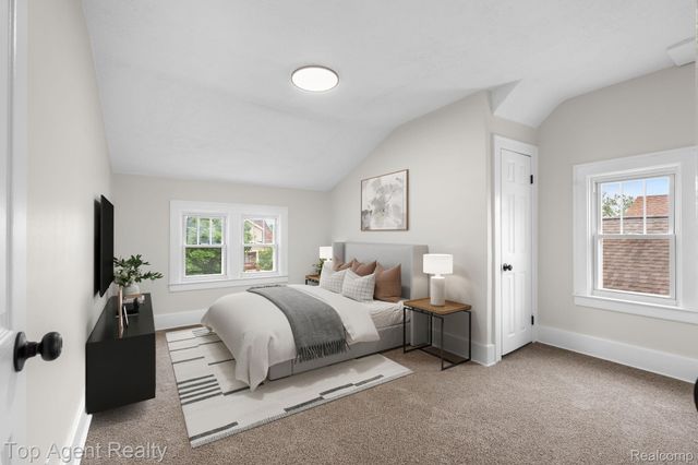 1562 Lafayette Boulevard, Lincoln Park, MI 48146
