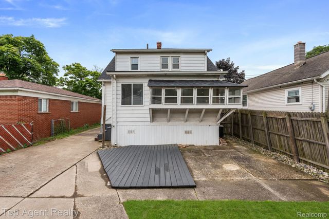 1562 Lafayette Boulevard, Lincoln Park, MI 48146