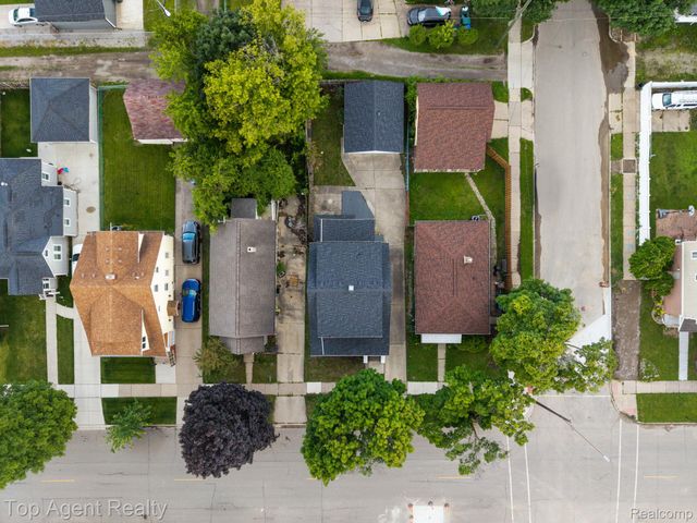 1562 Lafayette Boulevard, Lincoln Park, MI 48146