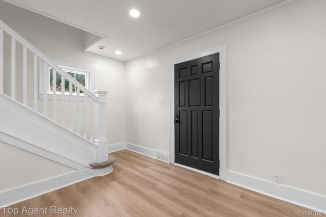 1562 Lafayette Boulevard, Lincoln Park, MI 48146
