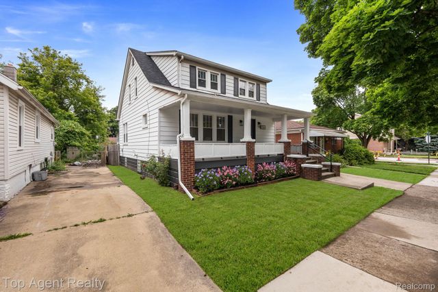 1562 Lafayette Boulevard, Lincoln Park, MI 48146