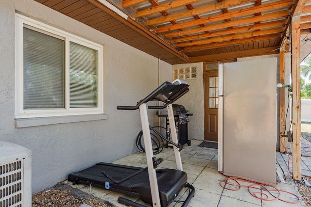 7912 SOARING TRAIL LANE, Tampa, FL 33615