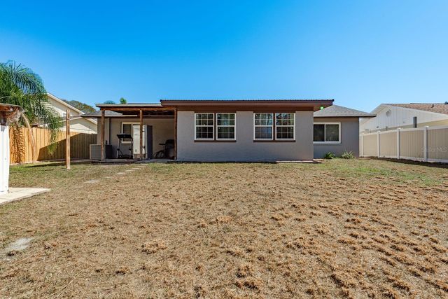 7912 SOARING TRAIL LANE, Tampa, FL 33615