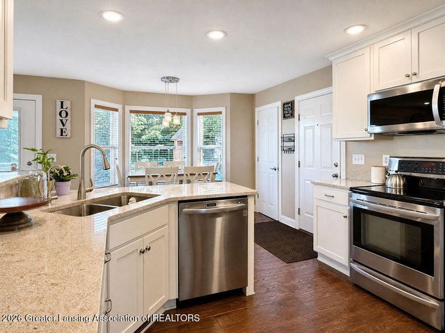 1776 Kahres Road, Holt, MI 48842