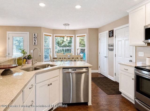1776 Kahres Road, Holt, MI 48842