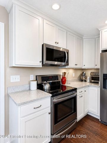 1776 Kahres Road, Holt, MI 48842