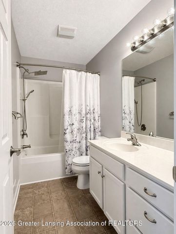 1776 Kahres Road, Holt, MI 48842