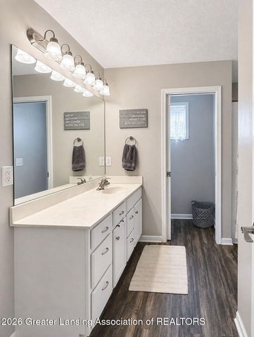 1776 Kahres Road, Holt, MI 48842