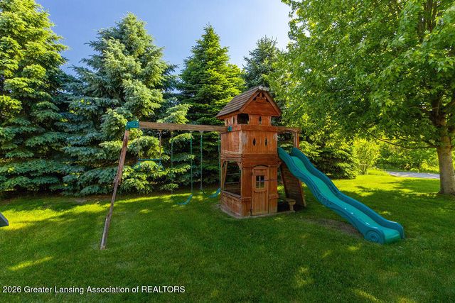 1776 Kahres Road, Holt, MI 48842