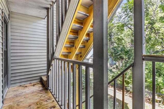 2408 E 29th Street, Kansas City, MO 64109