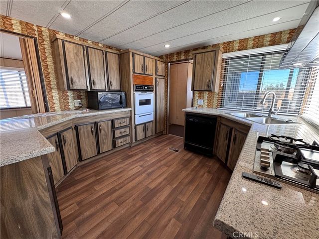 25544 Jasper Road, Barstow, CA 92311