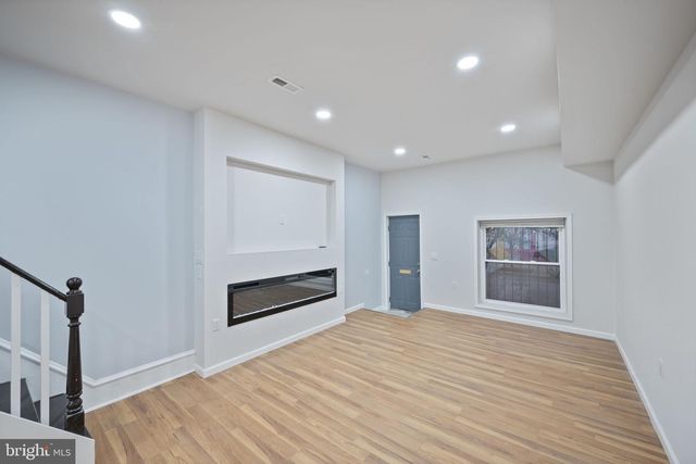 805 N COLLINGTON AVE, Baltimore, MD 21205