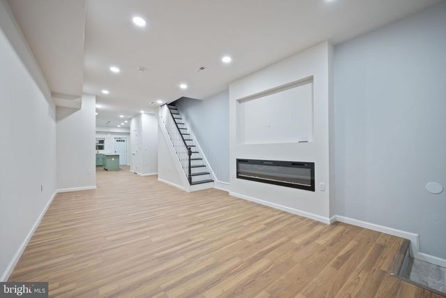 805 N COLLINGTON AVE, Baltimore, MD 21205