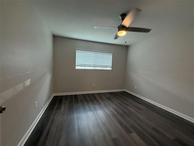 1824 Thonig Road 5, Houston, TX 77055