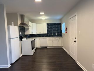 1824 Thonig Road 5, Houston, TX 77055