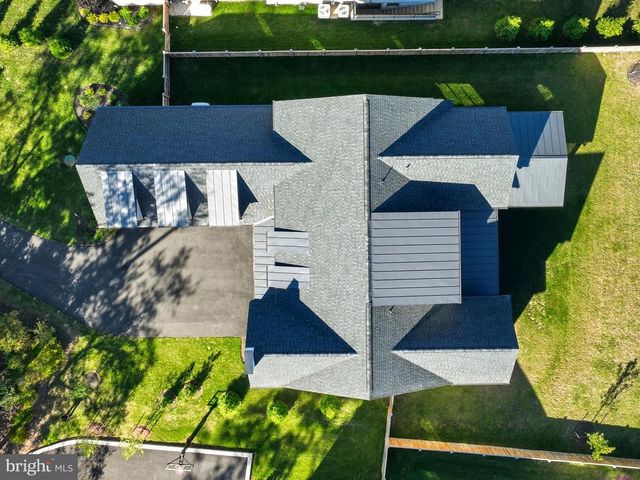 1111 INGLESIDE AVE, Mclean, VA 22101