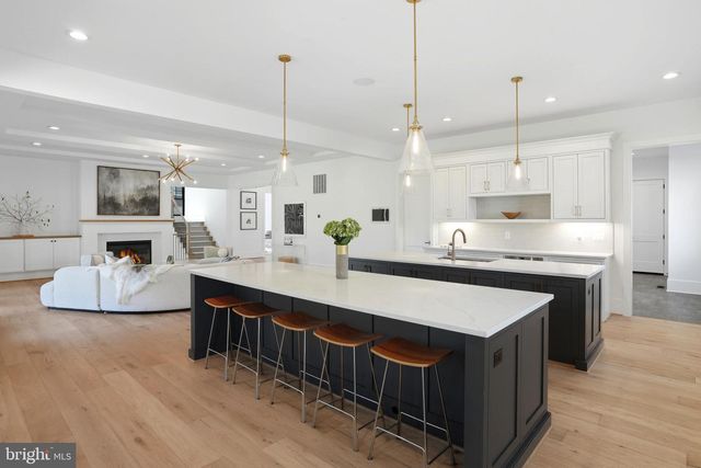 1111 INGLESIDE AVE, Mclean, VA 22101