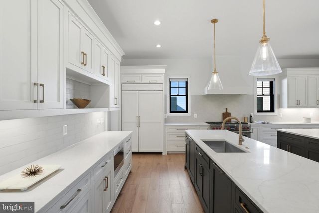 1111 INGLESIDE AVE, Mclean, VA 22101