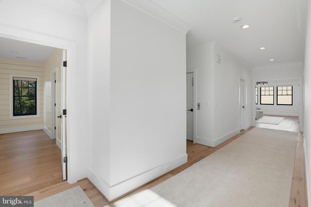 1111 INGLESIDE AVE, Mclean, VA 22101