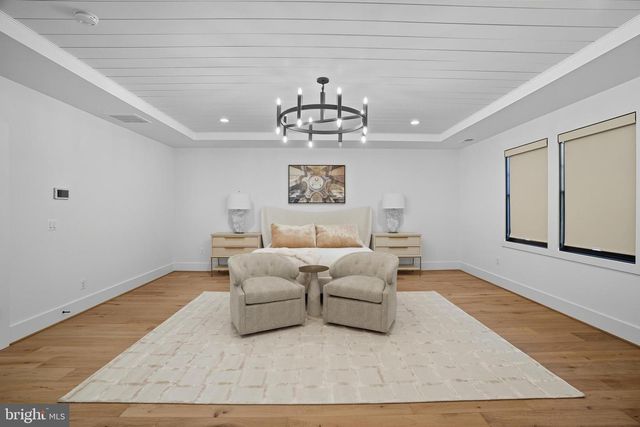 1111 INGLESIDE AVE, Mclean, VA 22101