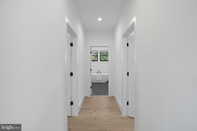 1111 INGLESIDE AVE, Mclean, VA 22101