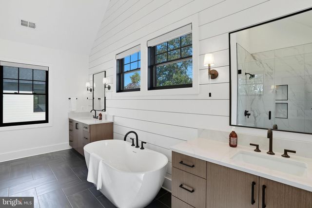 1111 INGLESIDE AVE, Mclean, VA 22101