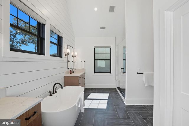 1111 INGLESIDE AVE, Mclean, VA 22101