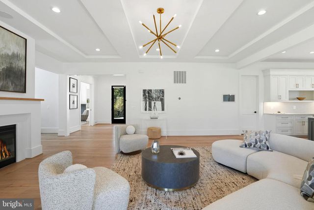 1111 INGLESIDE AVE, Mclean, VA 22101