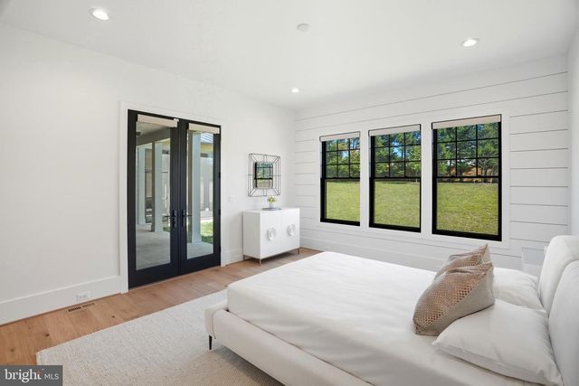 1111 INGLESIDE AVE, Mclean, VA 22101