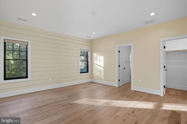 1111 INGLESIDE AVE, Mclean, VA 22101