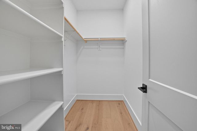 1111 INGLESIDE AVE, Mclean, VA 22101