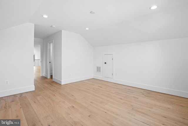 1111 INGLESIDE AVE, Mclean, VA 22101