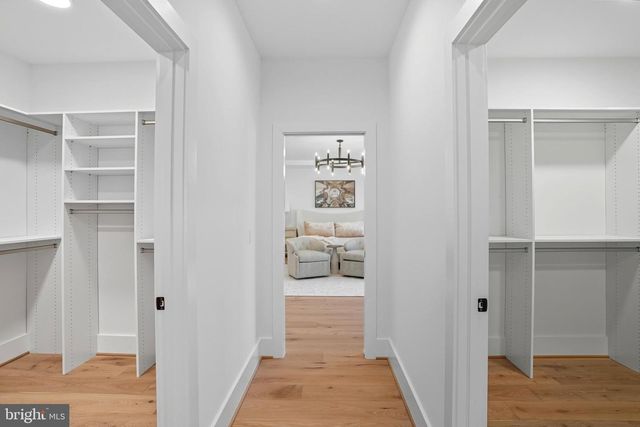 1111 INGLESIDE AVE, Mclean, VA 22101