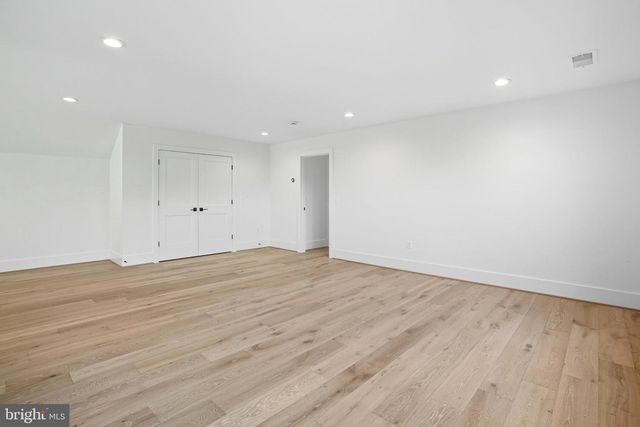 1111 INGLESIDE AVE, Mclean, VA 22101