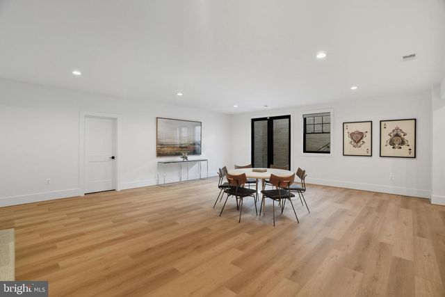 1111 INGLESIDE AVE, Mclean, VA 22101